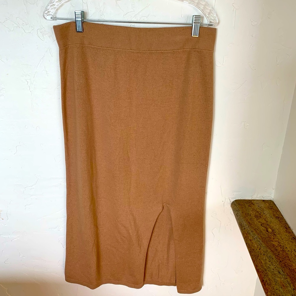 Camel Banana Republic Midi skirt M